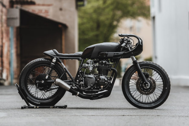 The real deal: A stealthy CB550 cafe racer from Hookie Co ...