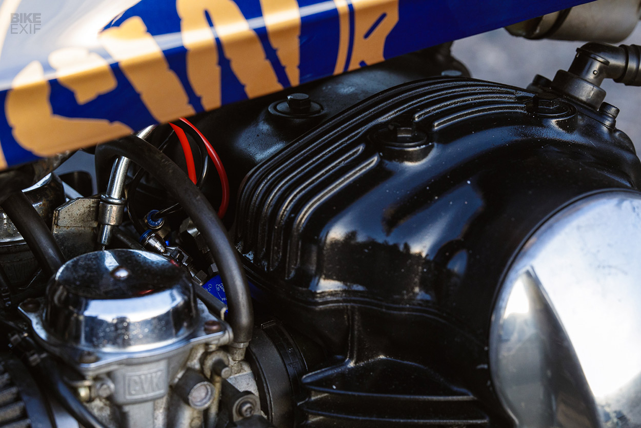 Özel yapım Kawasaki W650 - nitro cafe racer motor boyası