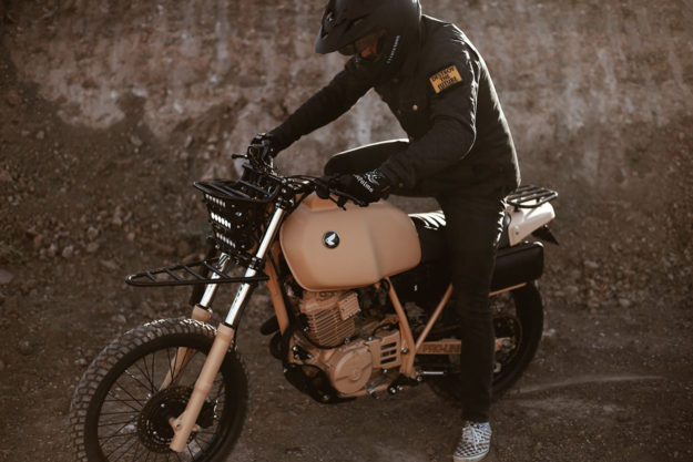 Dirt Trooper: Herencia gives the XL600R a military vibe