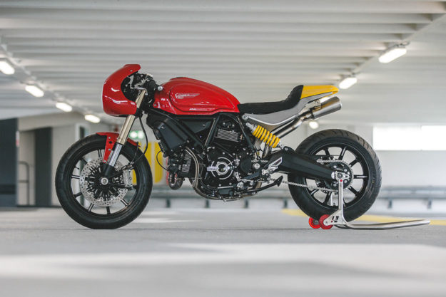 Custom Scrambler Ducati 1100 by deBolex