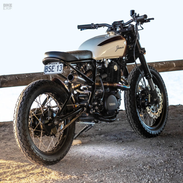 A hot-rodded Yamaha SR500 scrambler by Simple Sycles