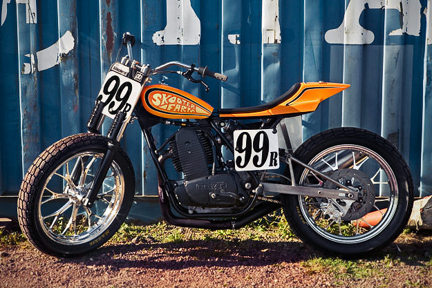 Flat track racing motorcycle