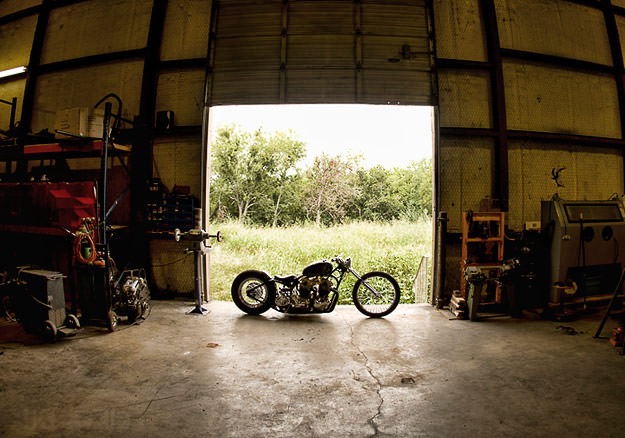 Twin-engined Norton motorcycle by Flyrite Choppers