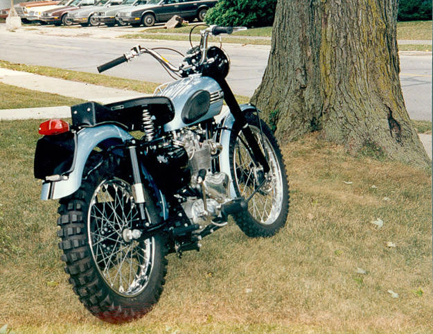 Is this 1955 Triumph Trophy James Dean's motorcycle? 