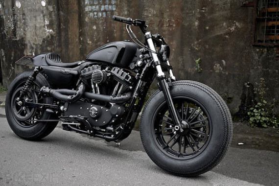 Sportster Forty-Eight custom: The Bomb Runner | Bike EXIF