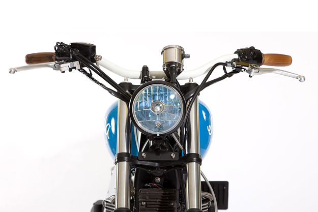 Triumph Thruxton custom by Maria Motorcycles