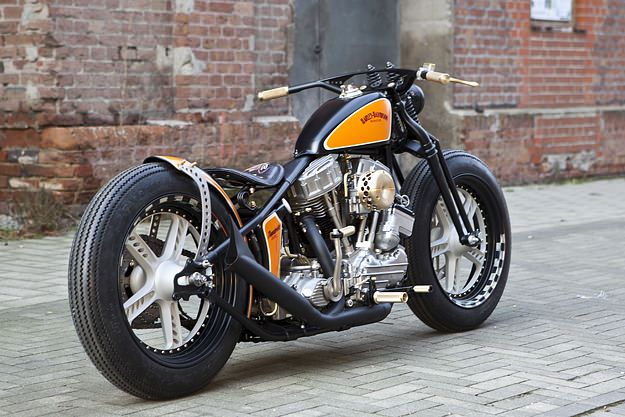 FlyingPan: Thunderbike's timeless 1951 Harley-Davidson
