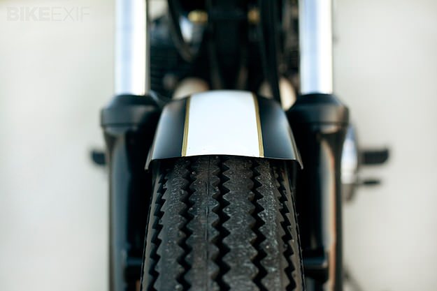 Yamaha XS400 by Analog Motorcycles