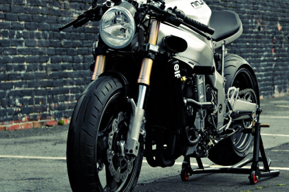 Ninja 750 streetfighter by Huge Design