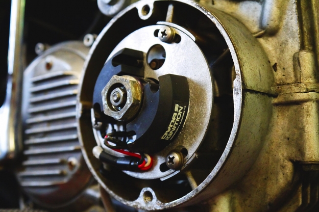 Motorcycle wiring: A Dyna electronic ignition unit.