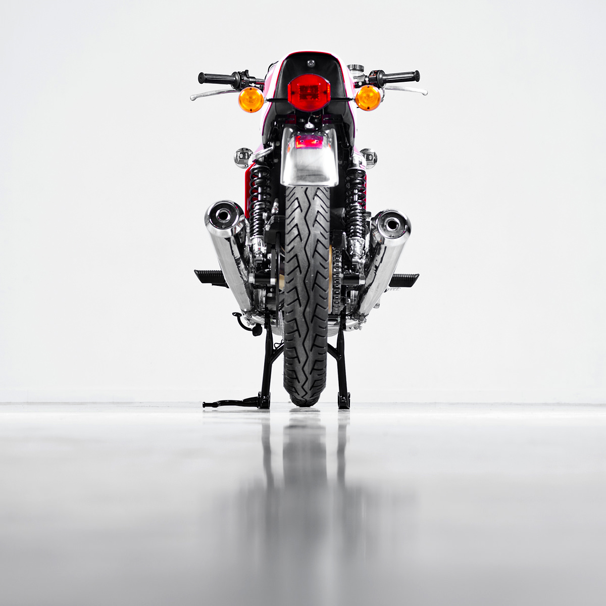 Electrifying: Digital Directiv's custom Ducati