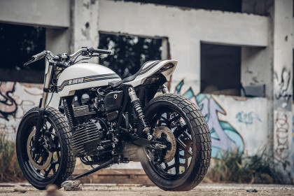 Super Ten: Onehandmade's Perfect Thruxton 900 | Bike EXIF