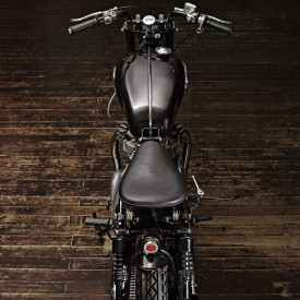 Black Magic: Bunker's Bobber-style Triumph Speed Twin 