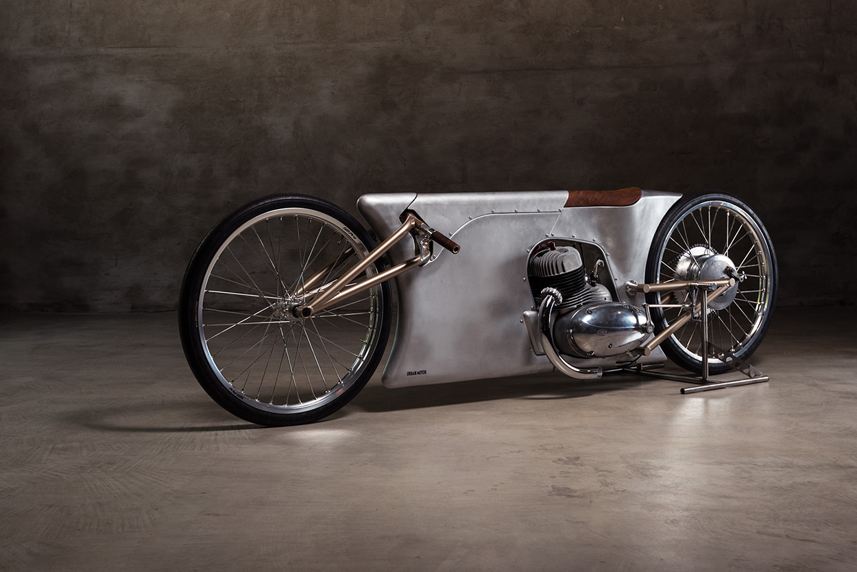 Steampunk motorcycle: A Jawa sprinter built by Urban Motor of Berlin for the Essenza sprint at Glemseck 101.