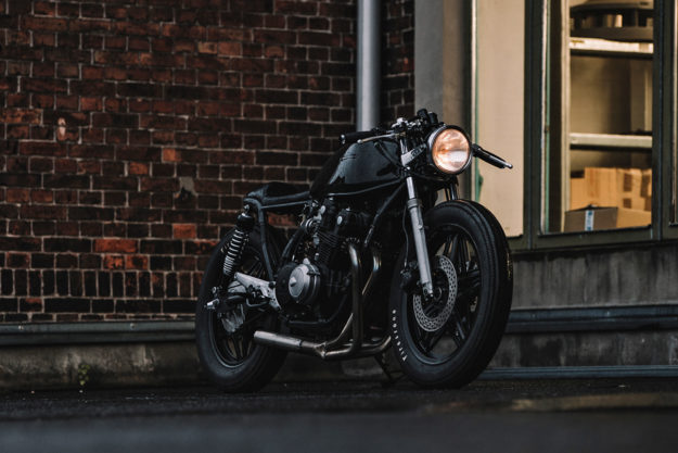 Digging this new CB750 cafe racer build from Hookie Co. of Germany.