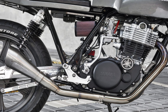 Grey Power: Angry Lane's Yamaha Sr500 Cafe Racer 