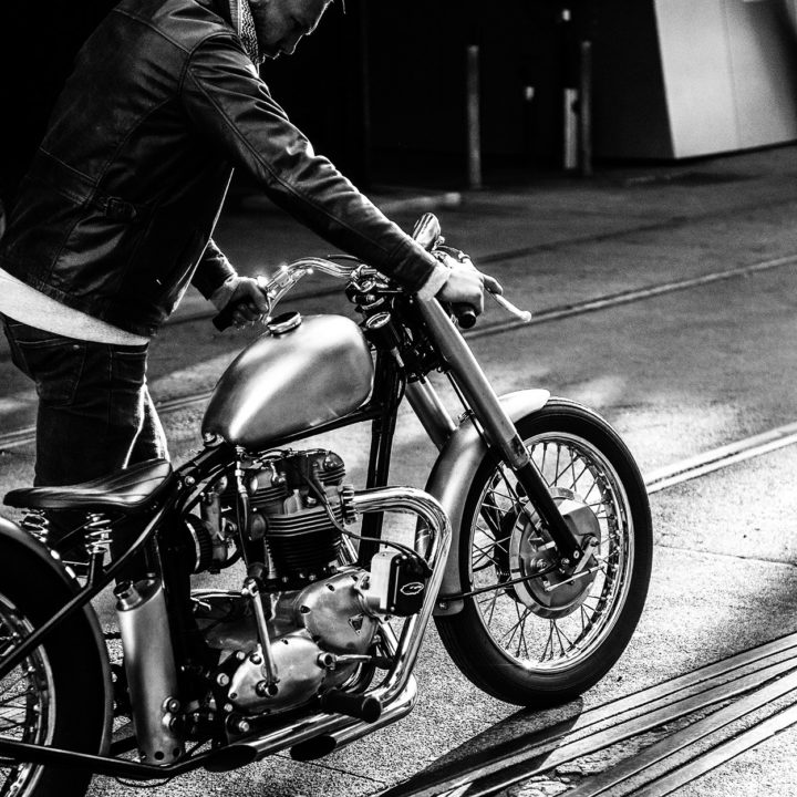 C-Seven: Deus nails the vintage Triumph bobber | Bike EXIF