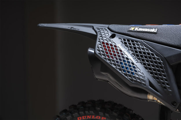 Custom Kawasaki KX450 with 3D printing bodywork