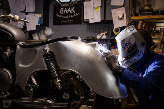 BAAK builds a modern day ‘Bathtub’ Triumph | Bike EXIF