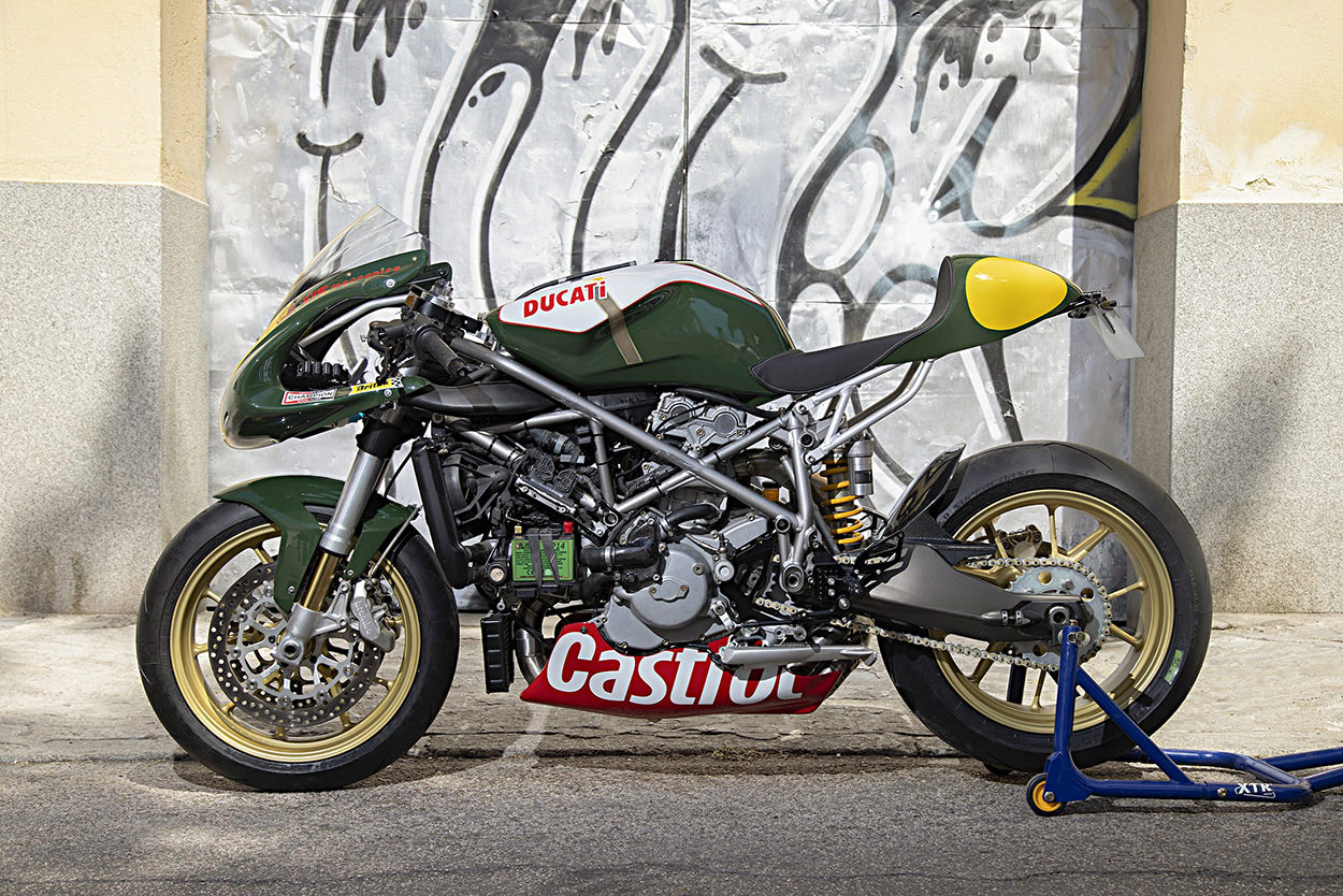 Custom Ducati 999 by XTR Pepo