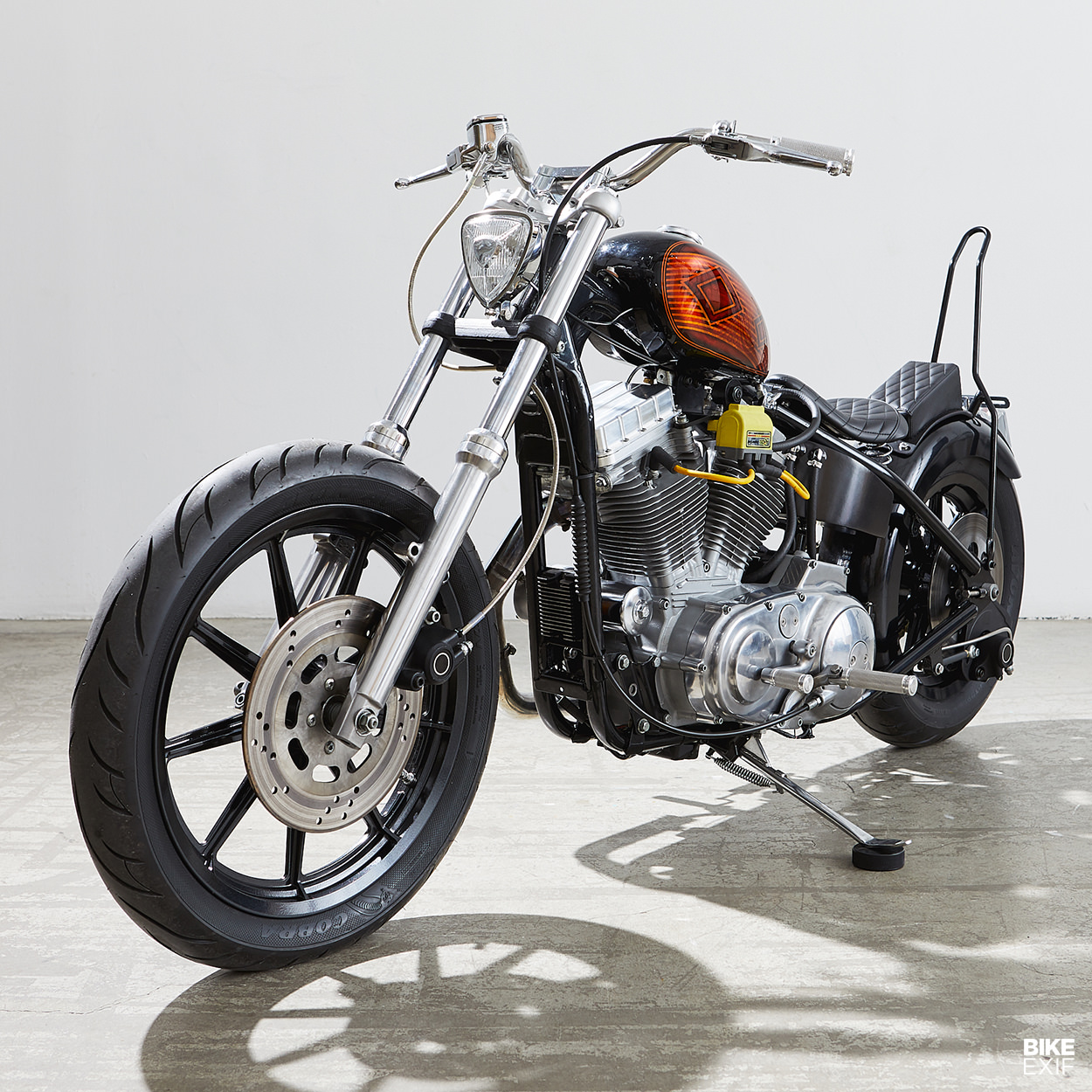 Harley 883 bobber by Canadian Nick Acosta of Augment Collective