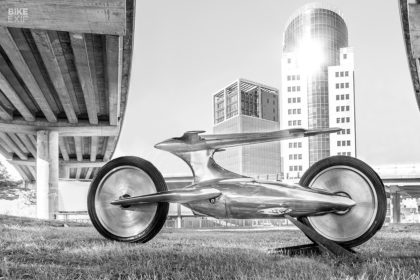 "Abandonen toda esperanza": A futuristic motorcycle concept from Castelli AFF