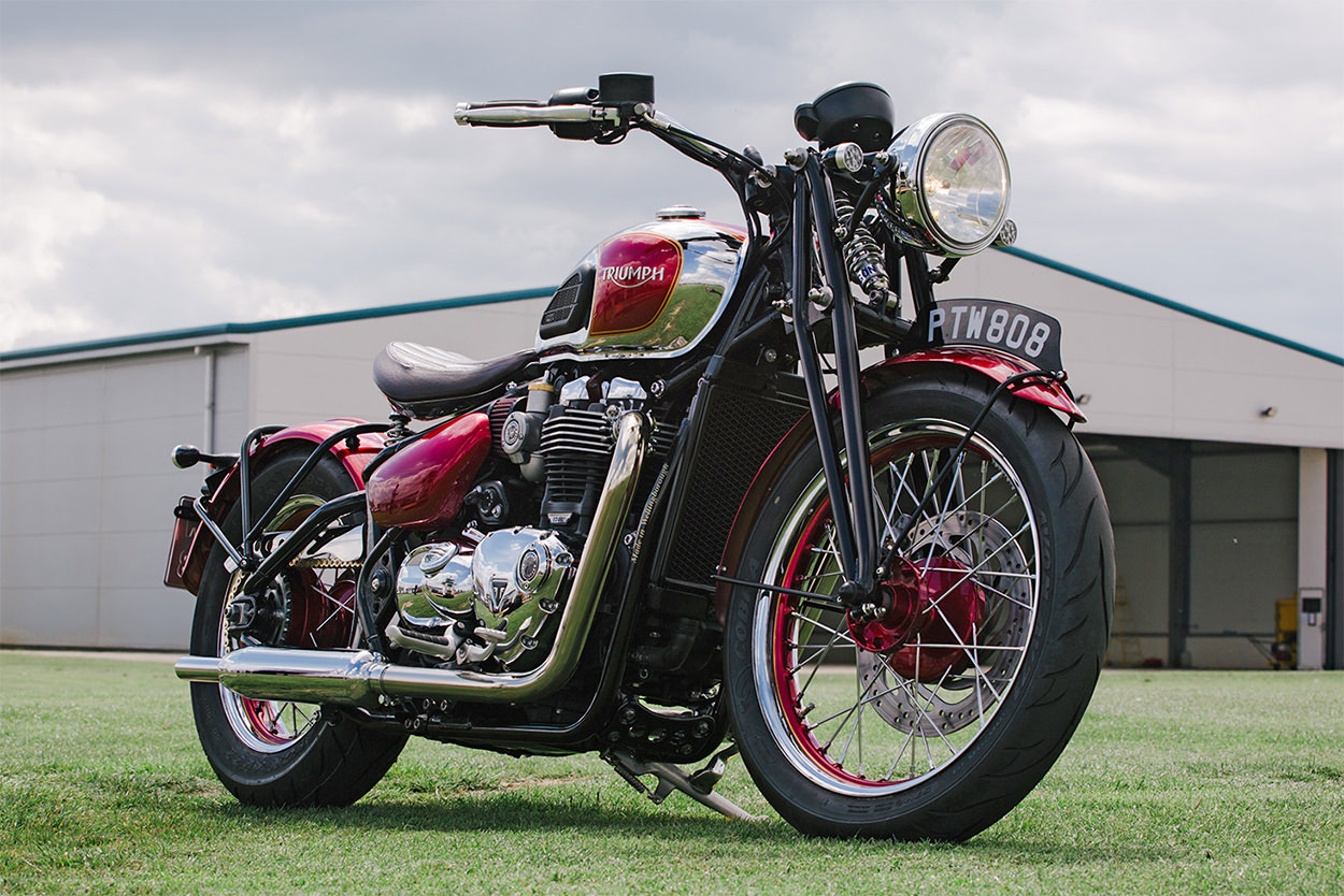 A Triumph Bobber with Speed Twin style