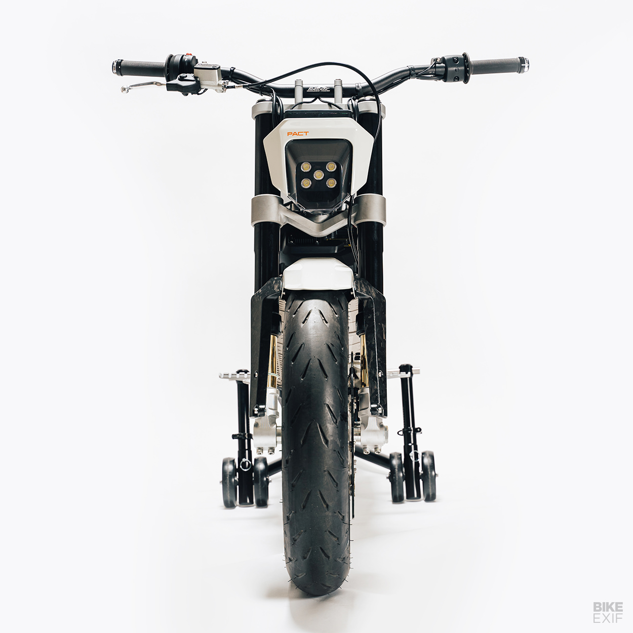 PACT: A custom Alta Redshift by Walt Siegl Motorcycles