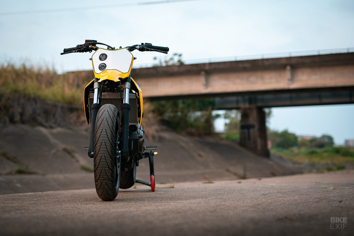 Flying start: An MT-07 supermoto from Queensland | Bike EXIF