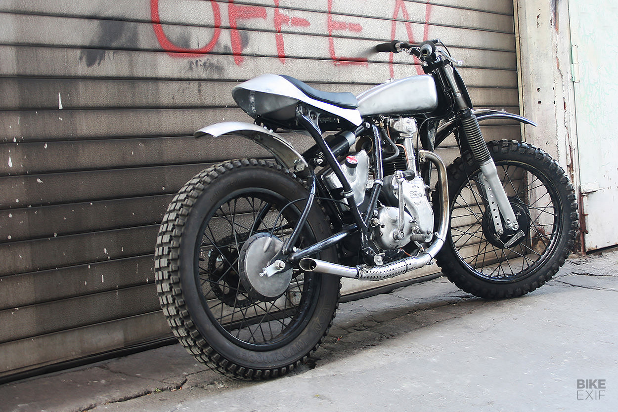 XT-CETTE: A scrambler with a Velocette MAC engine in a Yamaha XT600 frame