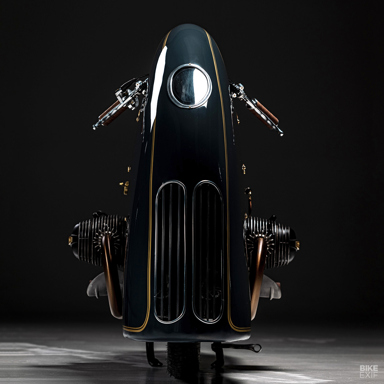 BMW art deco motorcycle by Kingston Custom