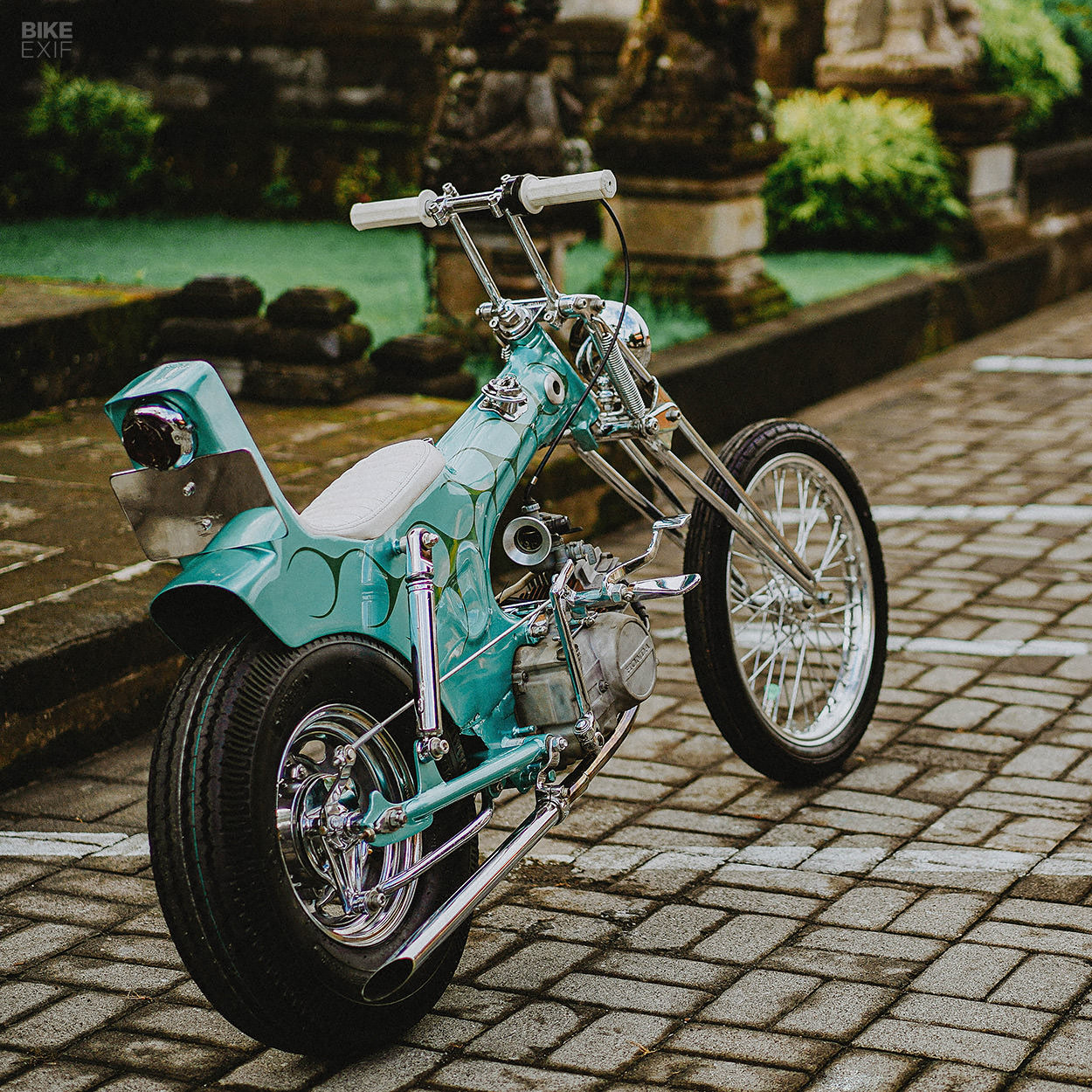 Custom Honda Dax chopper by Zambrag Garage in Bali