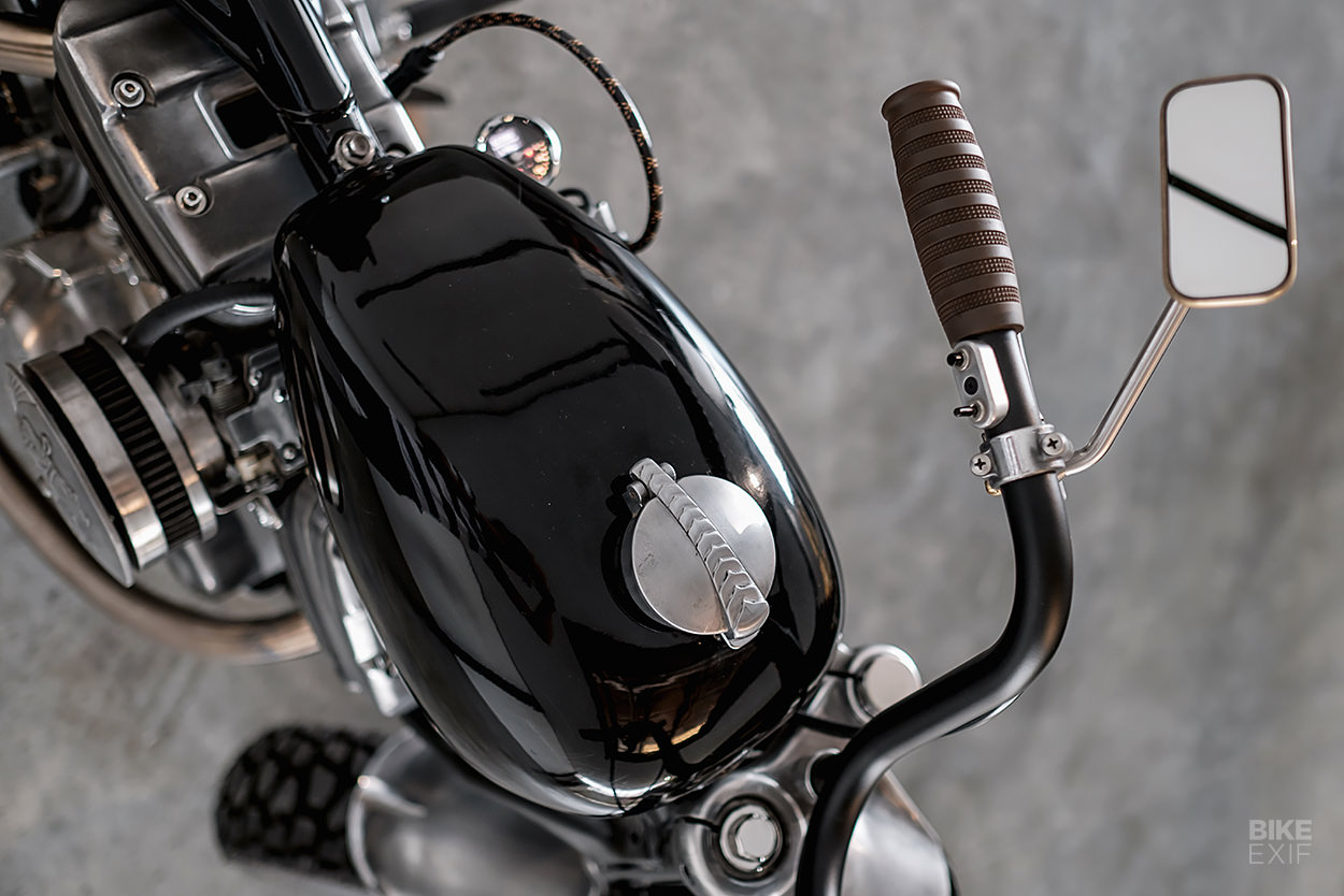 Solo Federsattel BR6 für Harley Sportster 1200 CA/CB Custom Street-Rod 