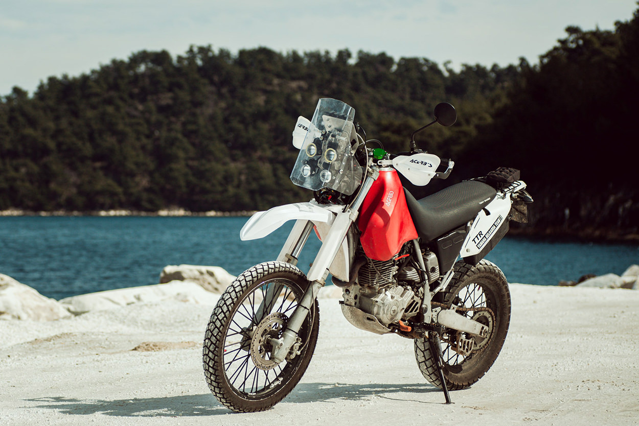 Restomod personalizado Yamaha TT600R