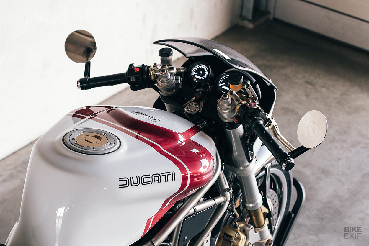 Ducati 750 Supersport cafe racer de Kaspeed