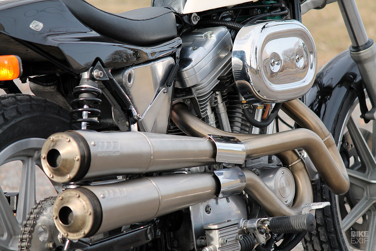 Localizador Harley-Davidson XR750 personalizado legal en la calle