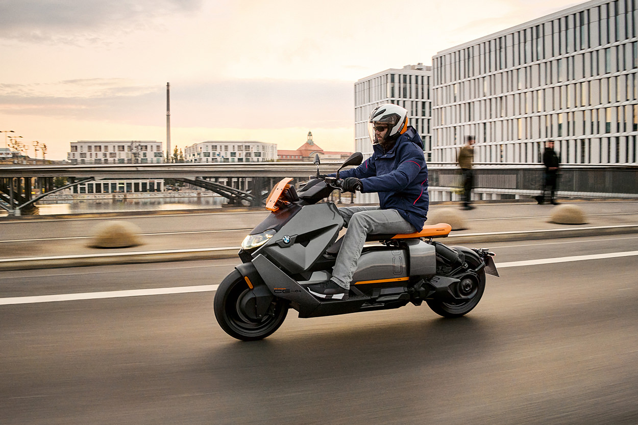 The new BMW CE 04 electric scooter