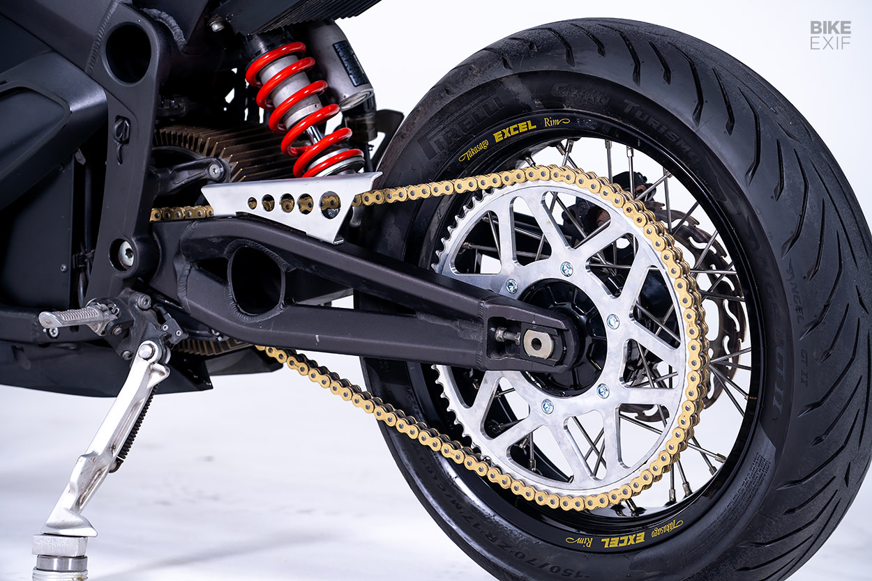 Zero SR electric street tracker by Grid Cycles