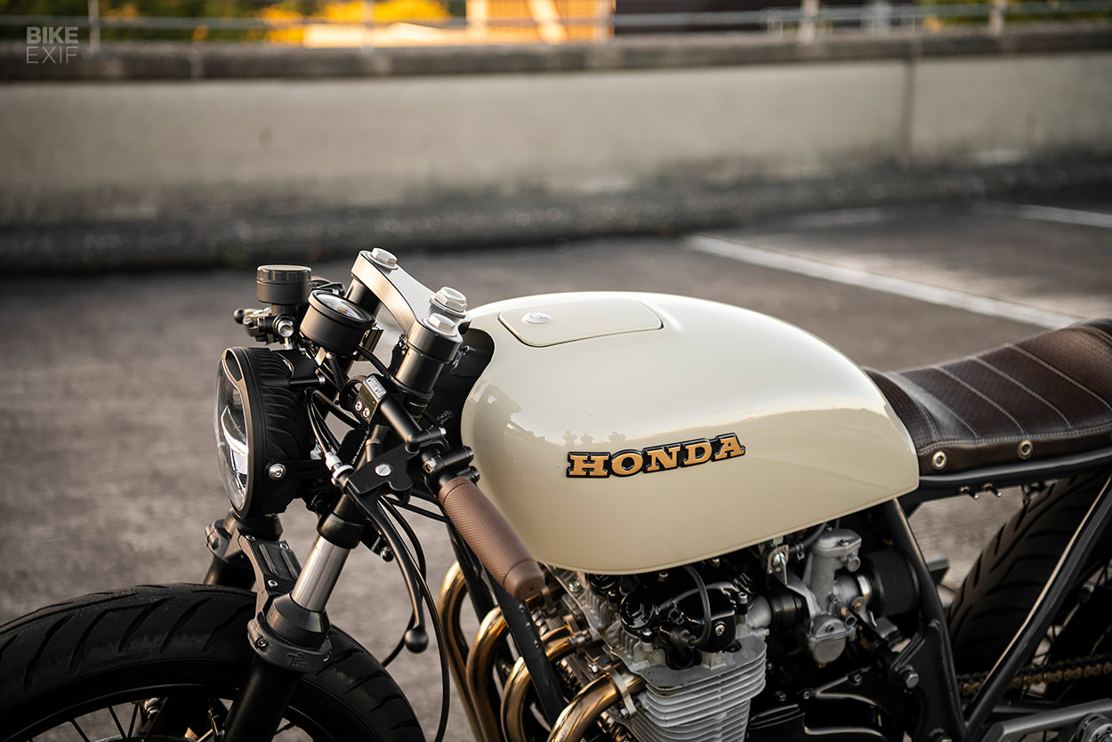 Honda CB550 café racer by Nius Moto