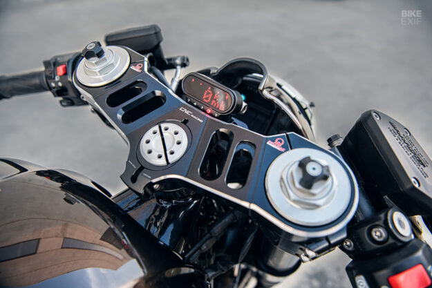 Custom monoshock Yamaha XJR1300