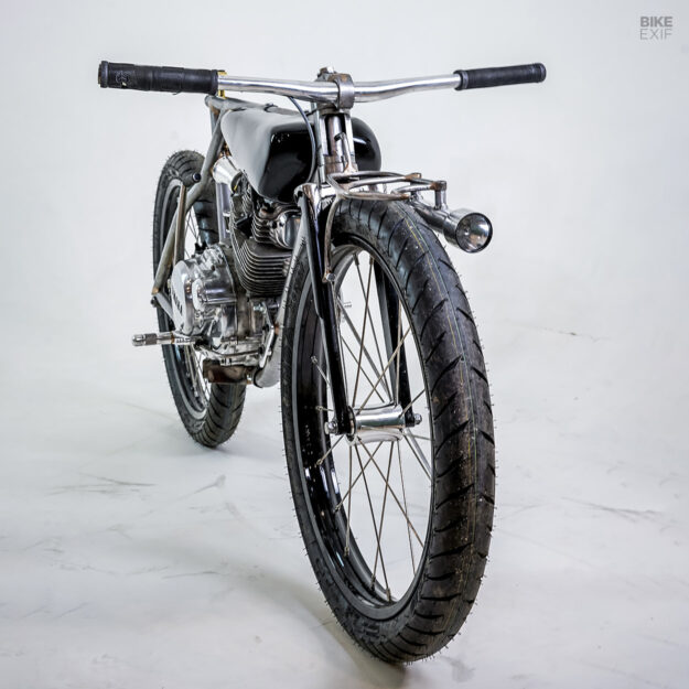 Bicycle-inspired Yamaha XT250 bobber by Kevin Bergeron