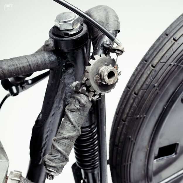 Custom sprint motorcycle concept by Valen Zhou