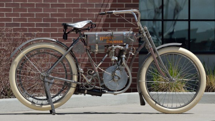 This 1908 Harley set a new auction record