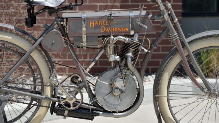 Réservoir à sangle Harley 1908 