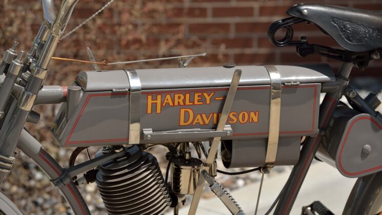 1908 Strap Tank Harley