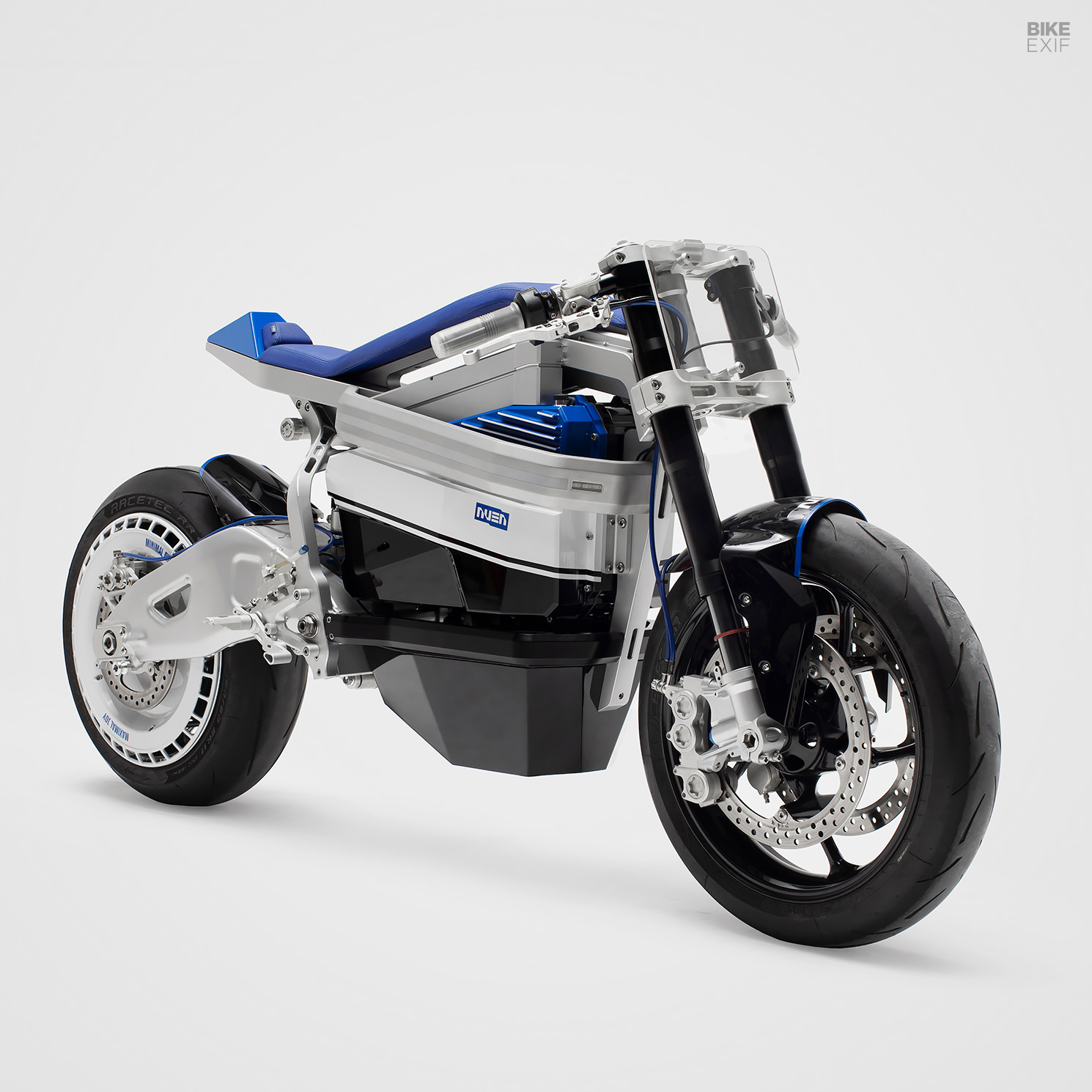 Electric motorcycle concept by NUEN MOTO