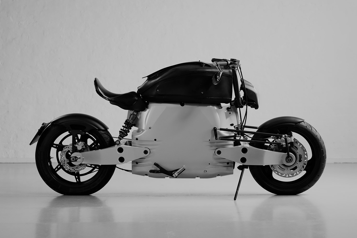 Concept of electric motorcycle Poulsen Motors