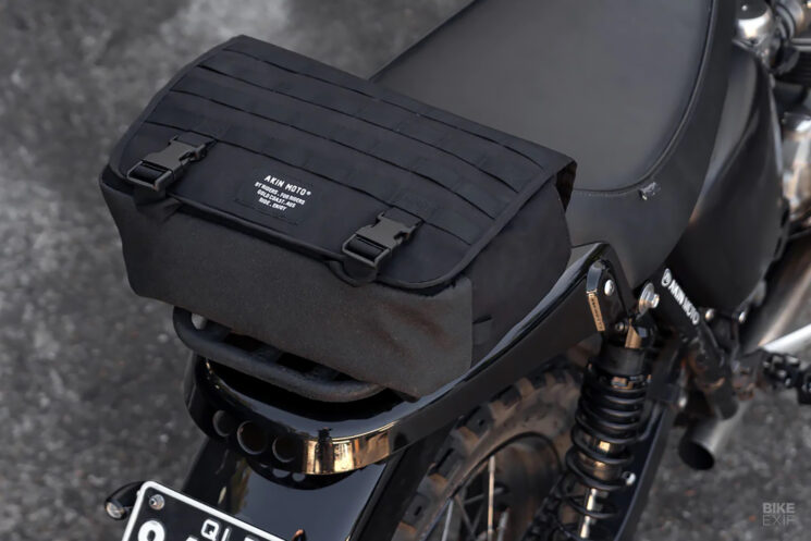 Akin Moto Messenger Bag