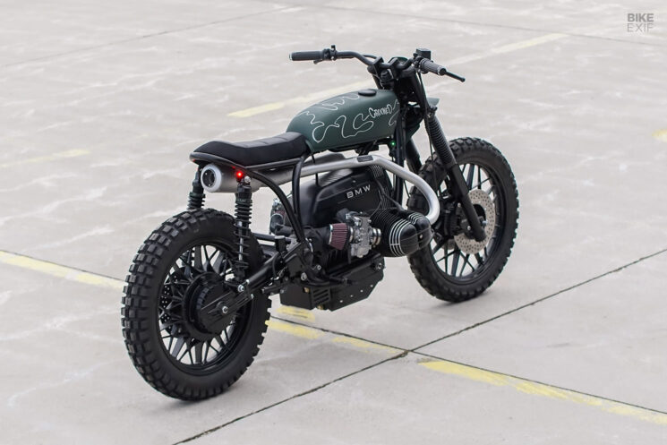 Classic BMW scrambler by Crooked Motorcycles