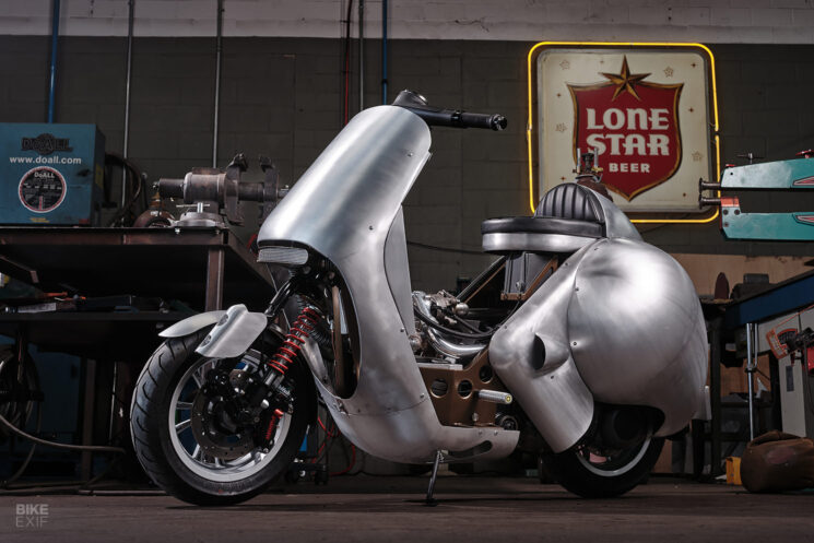 Vespa GT 200 turbocharged with handcrafted bodywork